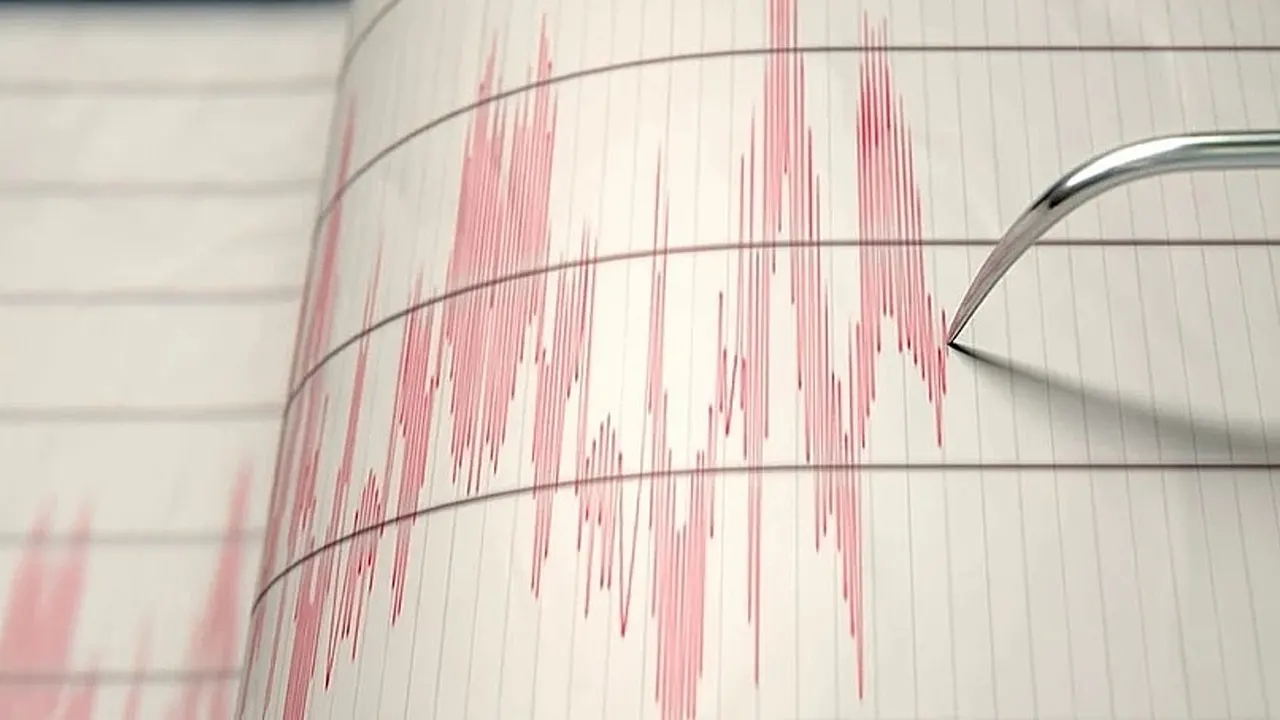 এবার ইন্দোনেশিয়ায় ভূমিকম্পের আঘাত